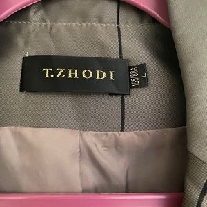 T.Zhodi Blazer size L; color :gray